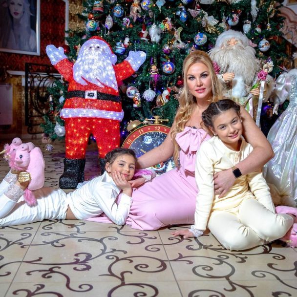  / © instagram.com/kamaliyaofficial