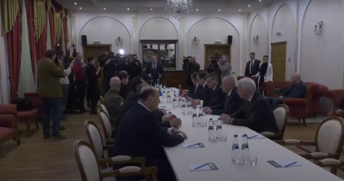 скриншот з відео