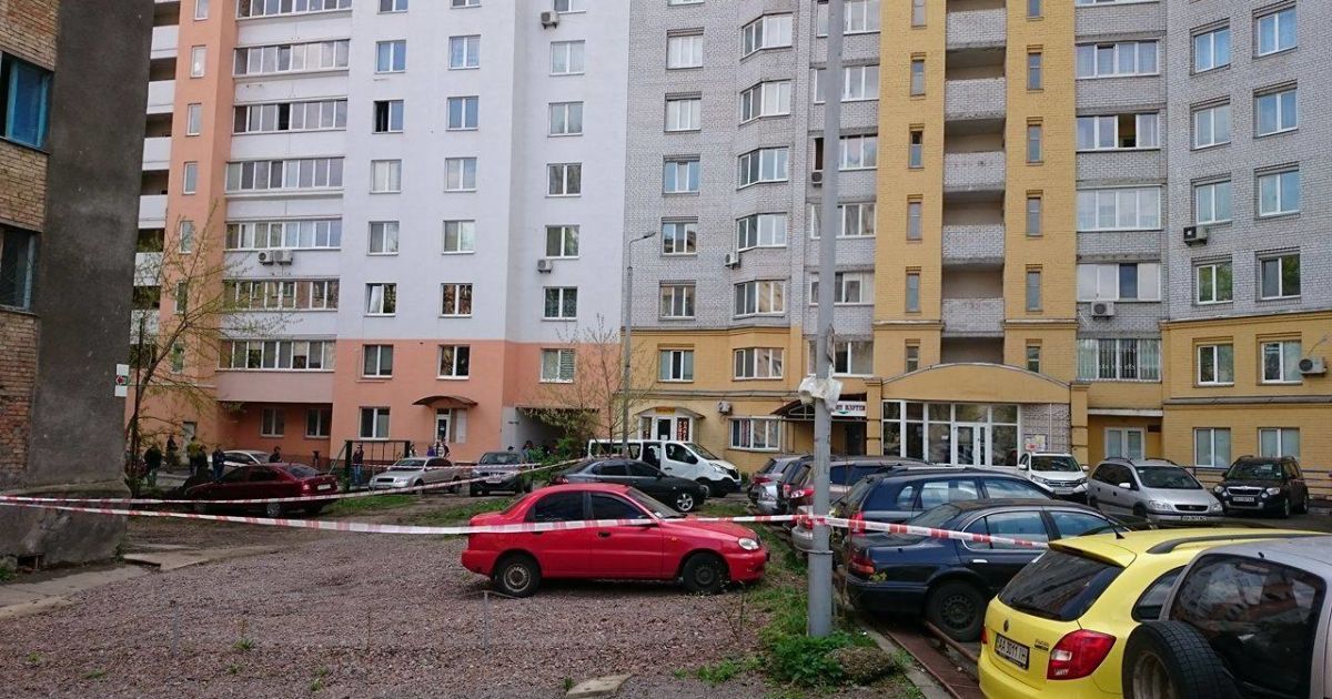 Вибух машини Київ, Краснова, Академмістечко_8 / © Фото Ивана Воробьева/ТСН