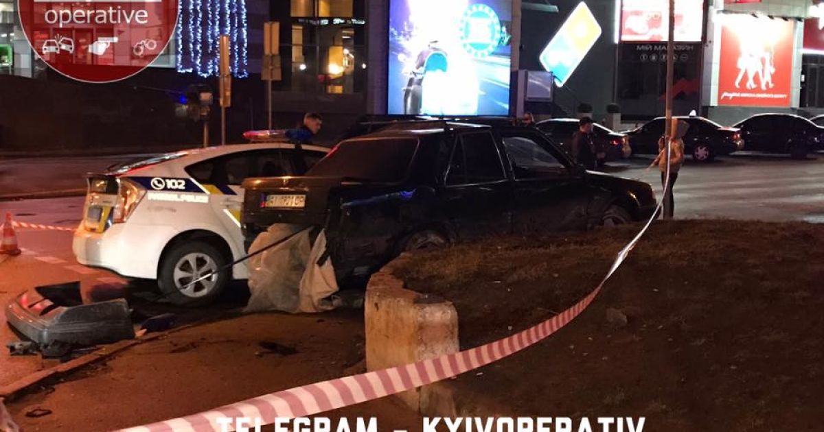 ДТП Київ підліток і патрульні_5 / © Facebook/Киев Оперативный