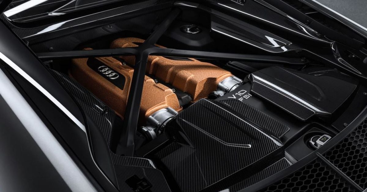 Audi R8 V10 Decennium_14 / © autoexpress