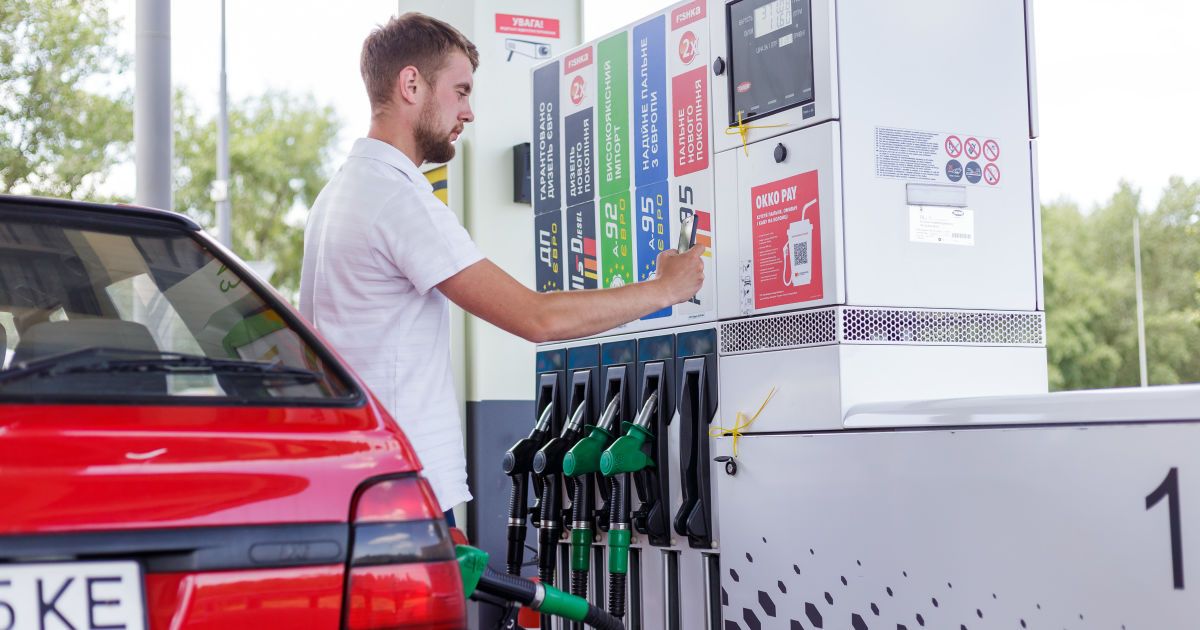 Товары из магазина и кафе в сервисе OKKO PAY: оплачивай возле колонки, получай в авто