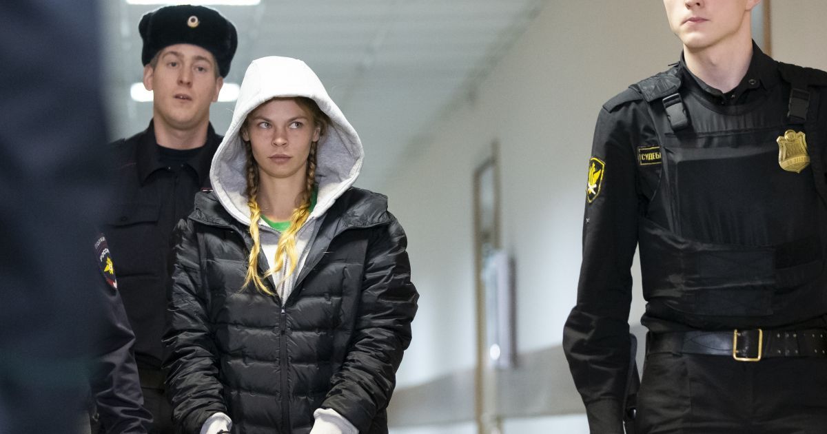 "Хоче помститись". Навальний розкрив, як Дерипаска влаштував переслідування і арешт Насті Рибки