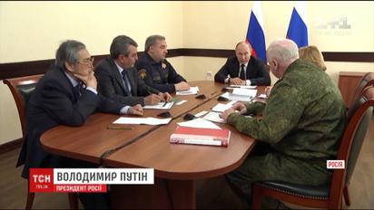 На третий день после пожара в ТРЦ в Кемерово приехал Путин