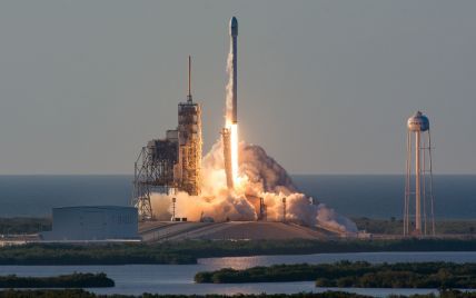 SpaceX может вывести на орбиту 12 тысяч спутников для интернета