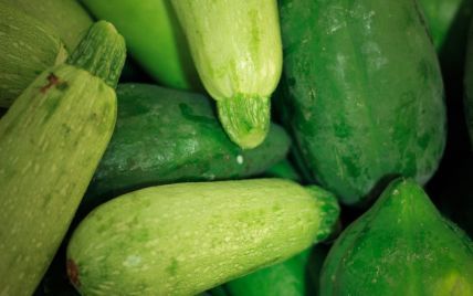 Чим корисні кабачки: три незвичайні способи використання цих овочів