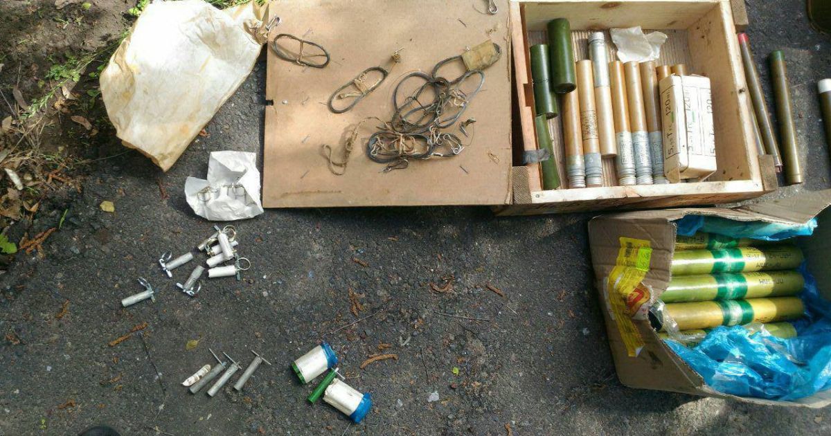 СБУ виявила дві схованки з гранатометами різних модифікацій у районі АТО_6 / © СБУ
