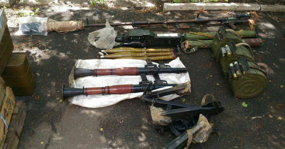 СБУ виявила дві схованки з гранатометами різних модифікацій у районі АТО_3 / © СБУ