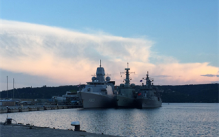 Страны НАТО стягивают в Черное море военные корабли и субмарины