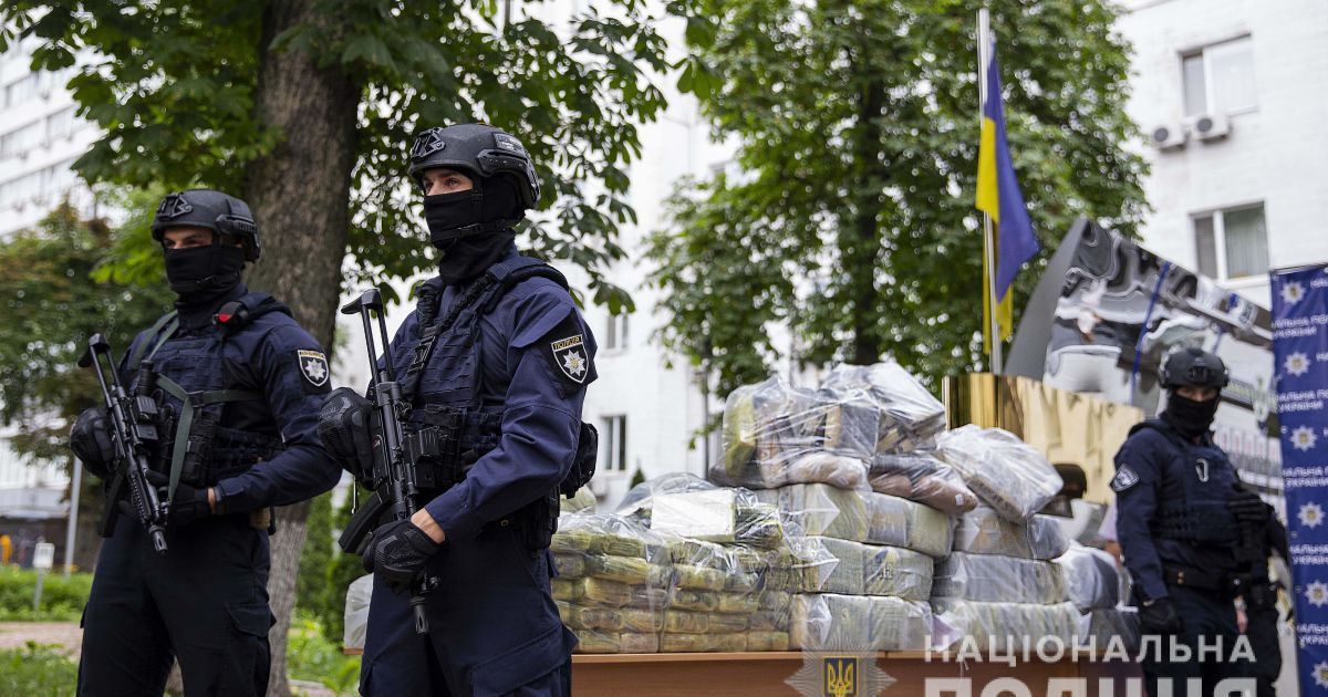 400 кілограмів кокаїну_2 / © Департамент коммуникации Нацполиции Украины