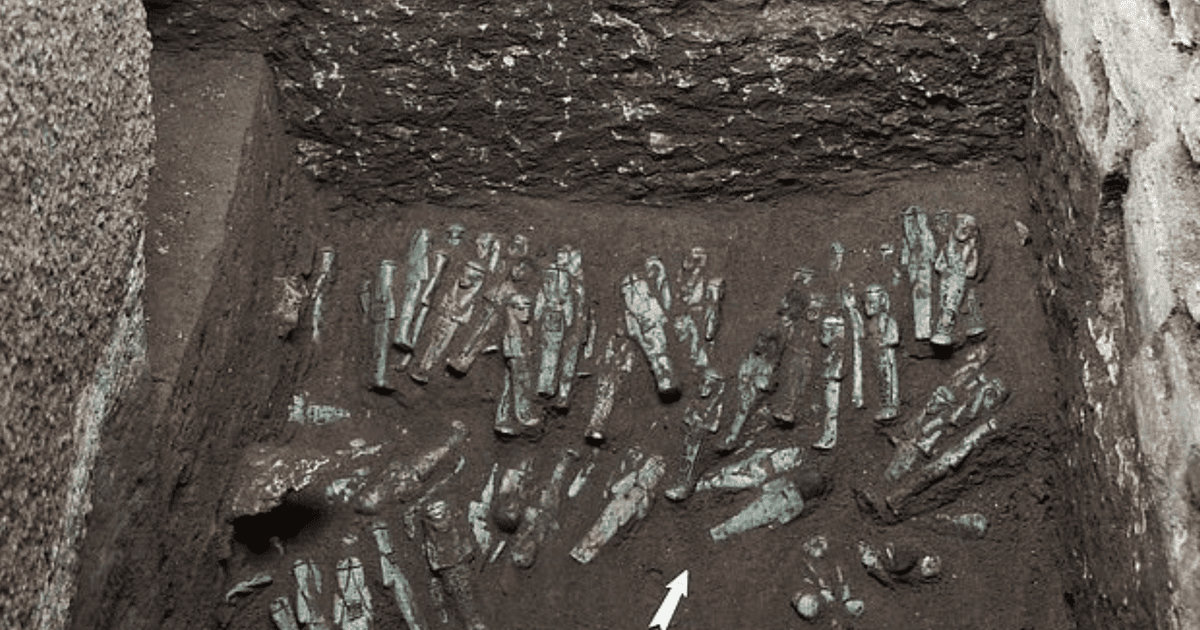 Похоронні фігурки у гробниці фараона Шошенка III