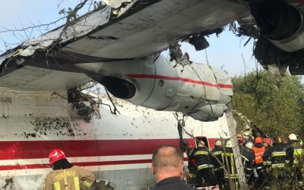 Гончарук заявив, що аварію літака Ан-12 біля Львова вже розслідують
