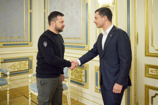 Президент України провів зустріч із міністром транспорту США / © Офіс президента України