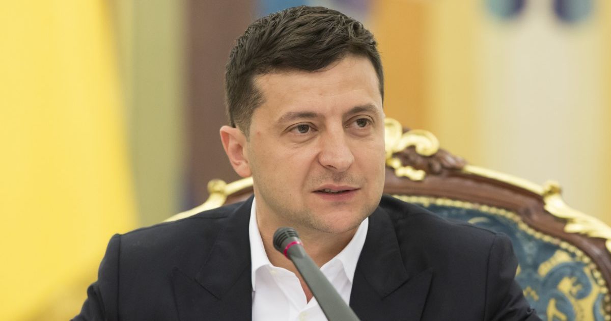 Зеленський вніс до Ради законопроєкт про скорочення кількості депутатів