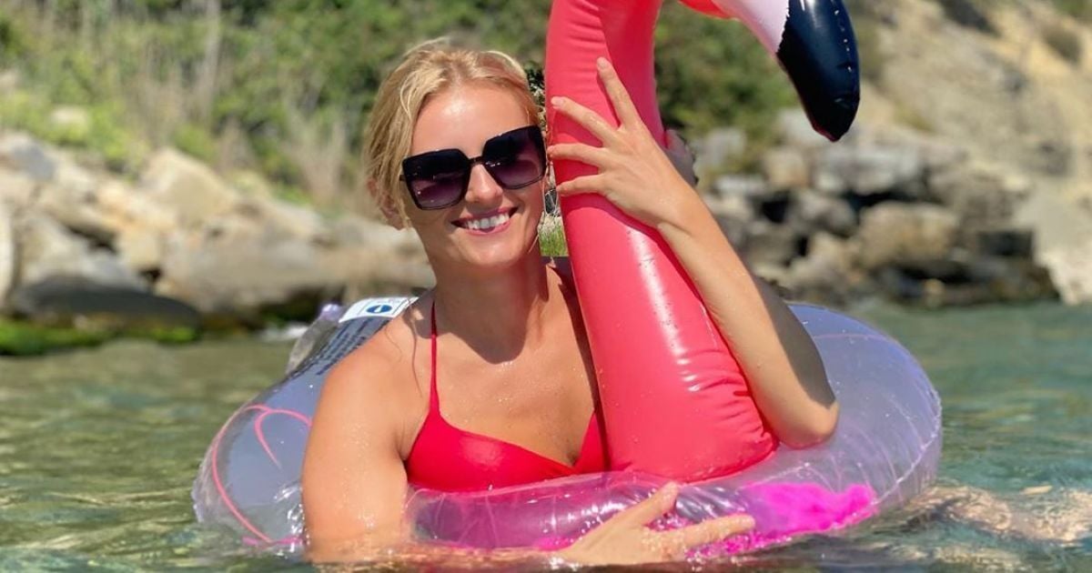 Әдемі эротикалық еркек пен әйел фотосы