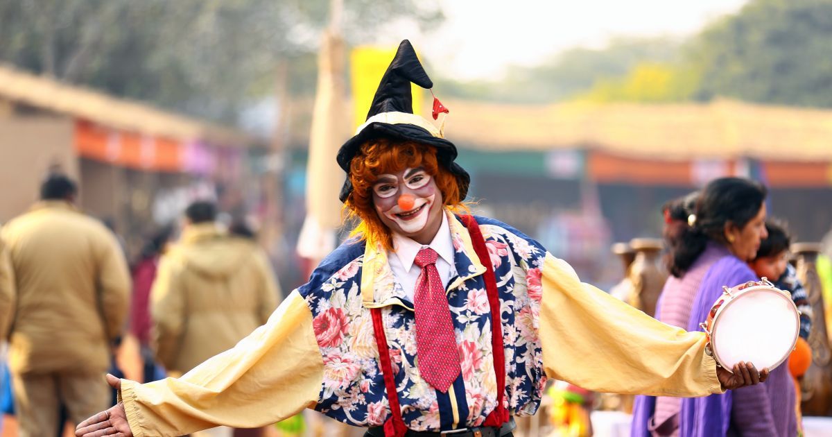 У Перу на похороні затримали клоунів, які влаштували шоу померлому колезі