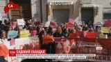 Слишком страшная для изнасилования - скандальное решение суда Италии привело к массовым протестам