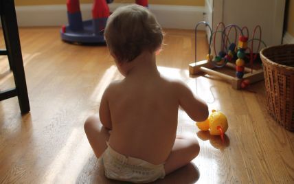Смертельная опасность: как правильно выбрать игрушки, чтобы ребенок не смог их проглотить
