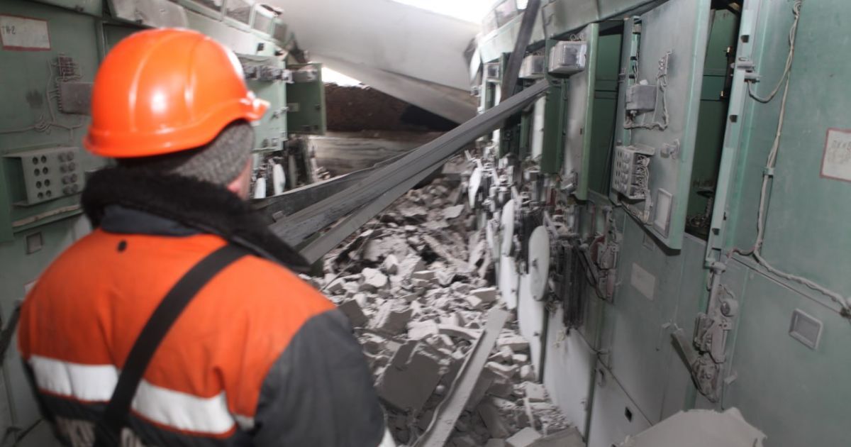Пошкоджений внаслідок обстрілу енергооб'єкт у Харкові / Фото: "Харківобленерго"