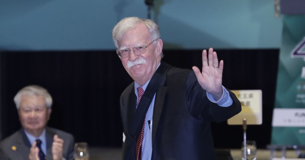 Джон Болтон