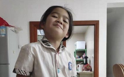 "Я плакав, руки тремтіли": батько пожертвував органи 9-річної доньки, яка померла після травмування у школі