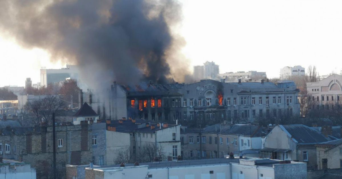 Пожежа у одеському коледжі_4 / © Думская