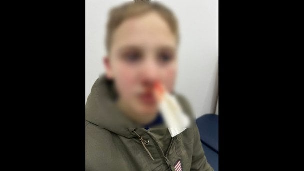 У Львові чоловік напав на хлопчика на льодяній гірці. Фото: Анна Пелешко\Facebook / © соцмережі