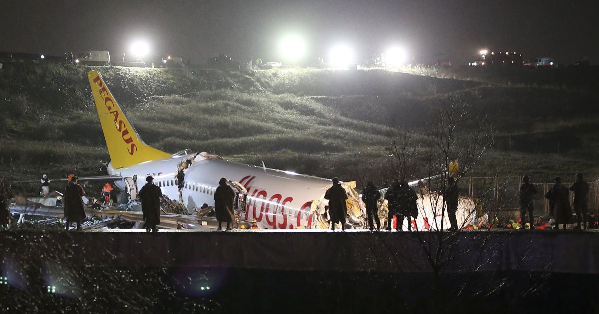 Аварія літака у Стамбулі_5 / © Associated Press