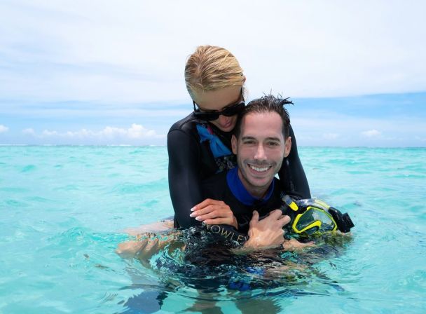 Періс Гілтон з чоловіком на Бора-Бора / © instagram.com/parishilton