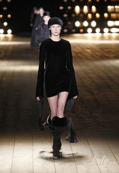 Коллекция Saint Laurent прет-а-порте сезона осень-зима 2018-2019 / © East News