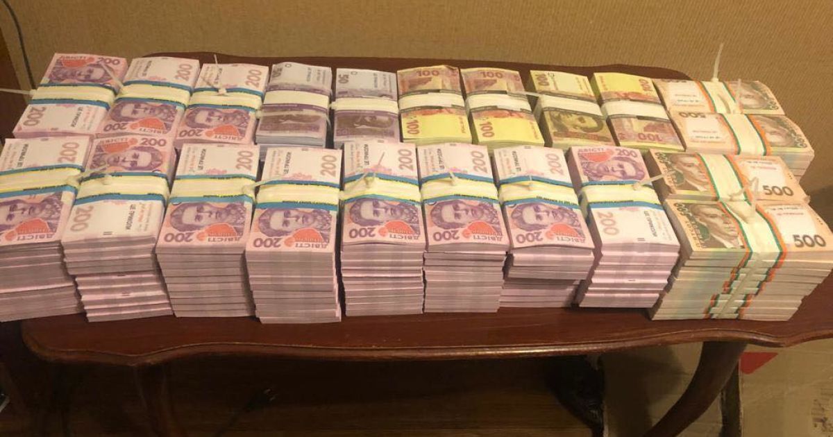 У валютного мошенника в Киеве изъяли 7 миллионов фальшивых гривен