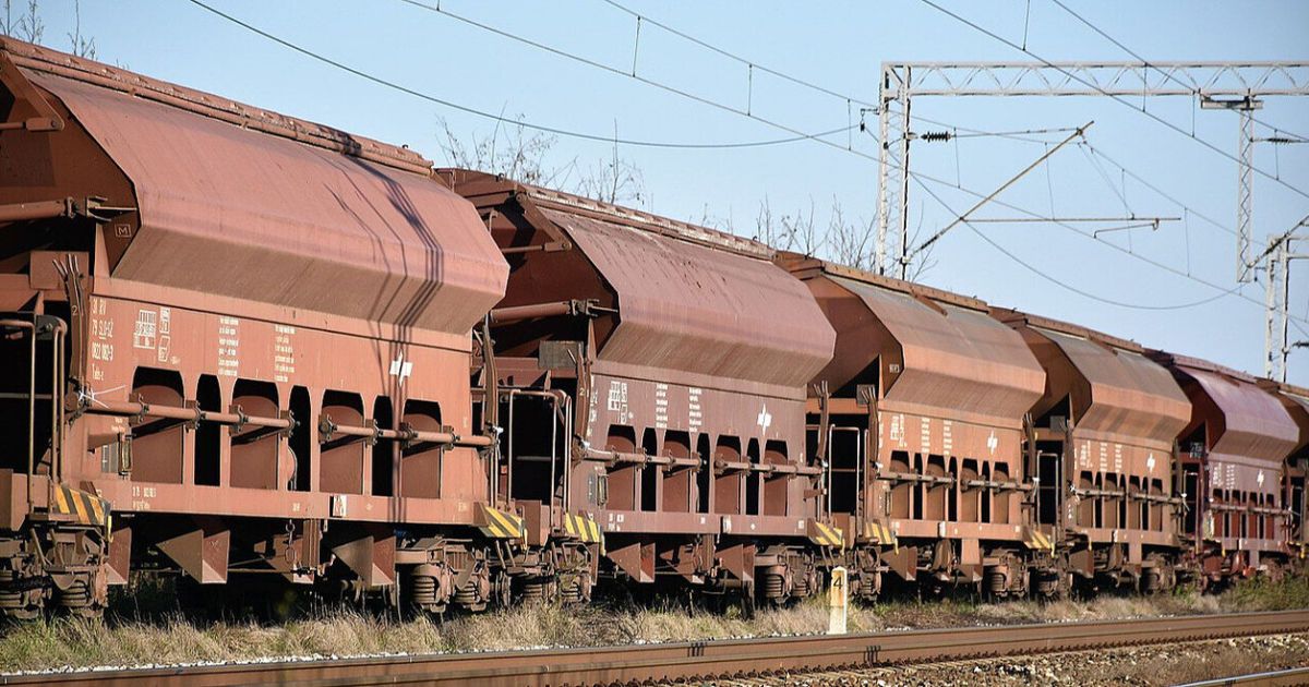 оккупанты построили "царь-поезд"