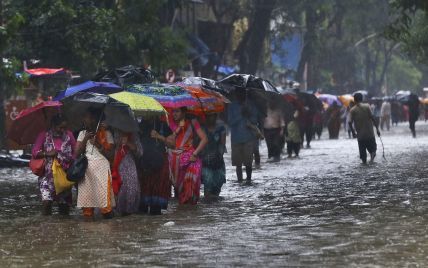 Масштабна повінь в Індії: жертв стає все більше