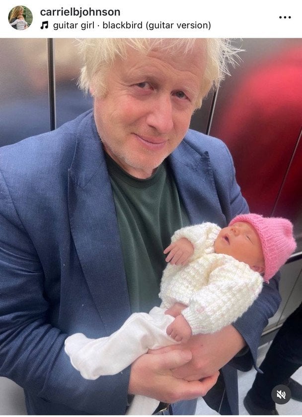 Борис Джонсон с дочерью Поппи / © Instagram Кэрри Джонсон