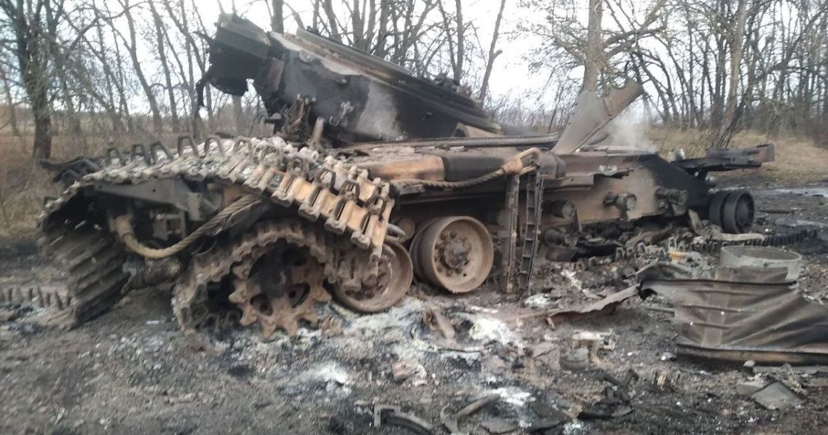 У оккупантов закончилась Z-техника и они пересаживаются на гражданские авто (видео)