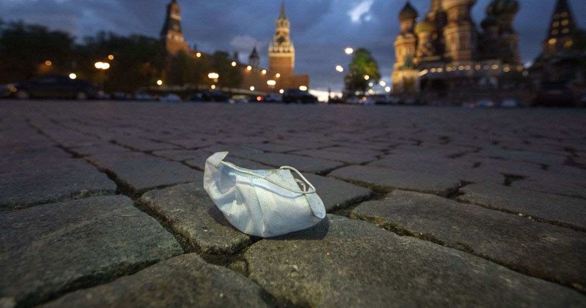 "Цунами отходов": в ООН заявили, что пандемия коронавируса серьезно "ударила" по экологии