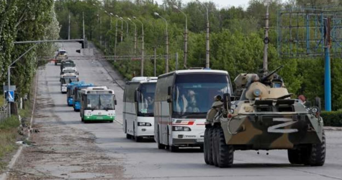 З Маріуполя виїхало щонайменше сім автобусів з українськими бійцями - ЗМІ