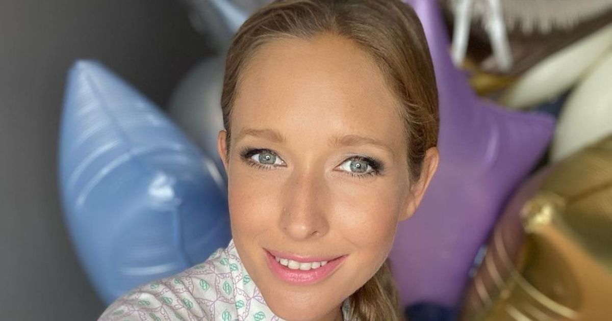 Катерина Осадча за добу після пологів вийшла в ефір та оголосила новий час "Світського життя"