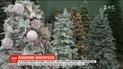 У світі почався тренд на незвичайні кольори новорічних дерев