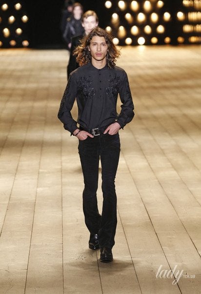 Коллекция Saint Laurent прет-а-порте сезона осень-зима 2018-2019 / © East News