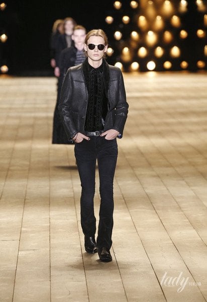 Коллекция Saint Laurent прет-а-порте сезона осень-зима 2018-2019 / © East News