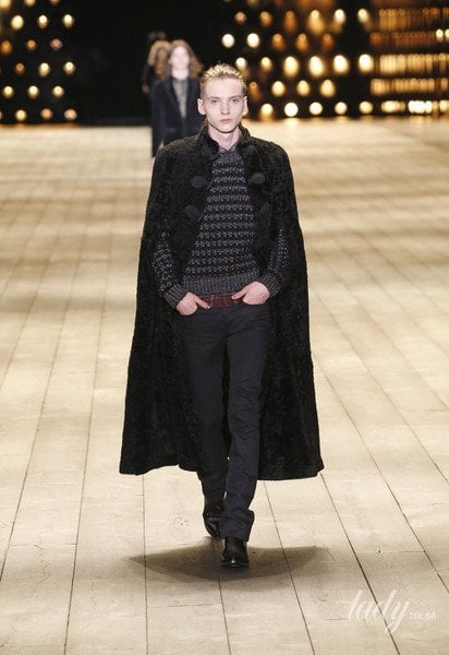Коллекция Saint Laurent прет-а-порте сезона осень-зима 2018-2019 / © East News