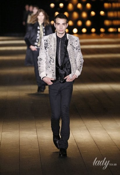 Коллекция Saint Laurent прет-а-порте сезона осень-зима 2018-2019 / © East News