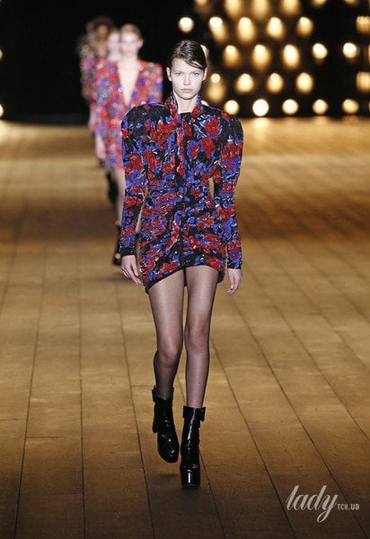 Коллекция Saint Laurent прет-а-порте сезона осень-зима 2018-2019 / © East News