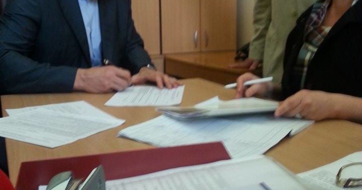 Кличко первым подал документы на выборы мэра