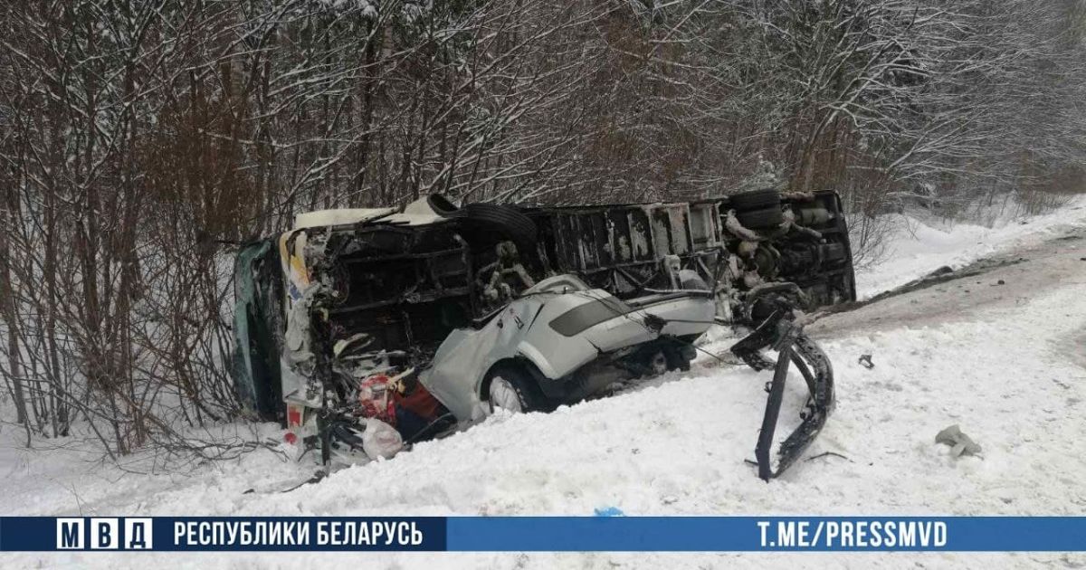 У Білорусі потрапив в аварію автобус із росіянами: госпіталізовано 25 пасажирів (фото, відео)