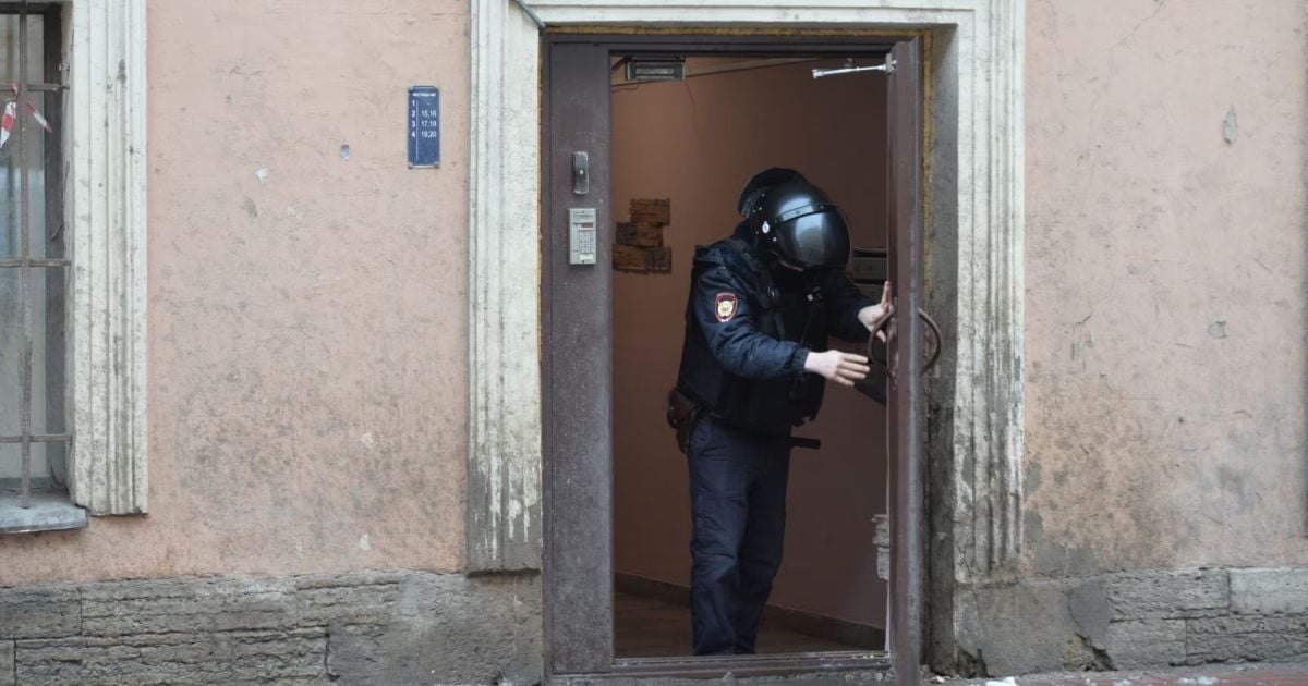 У РФ суд арештував школярку