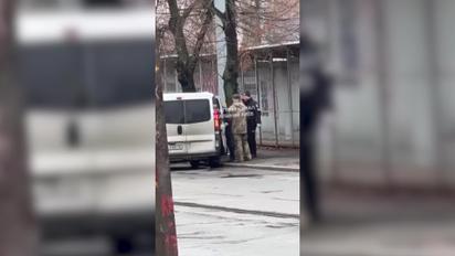 У Києві – новий випадок "бусифікації": ТЦК і поліція тягали чоловіка по землі