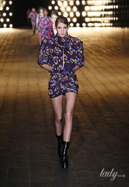 Коллекция Saint Laurent прет-а-порте сезона осень-зима 2018-2019 / © East News