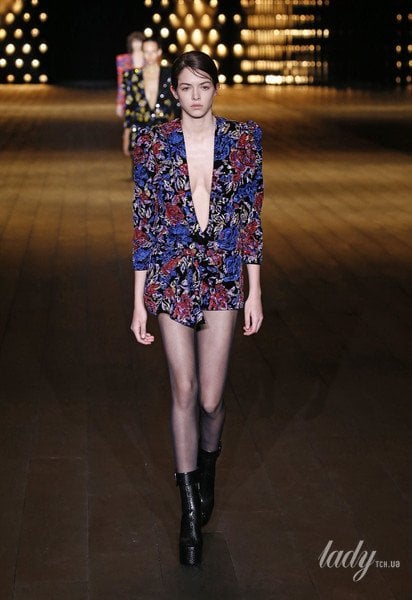 Коллекция Saint Laurent прет-а-порте сезона осень-зима 2018-2019 / © East News